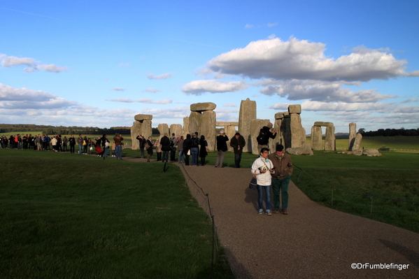 09 Stonehenge