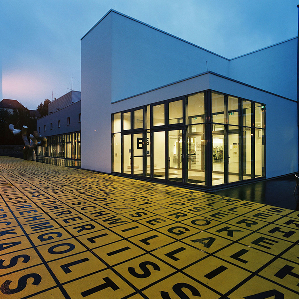 1024px-Berlinische_Galerie_aussen