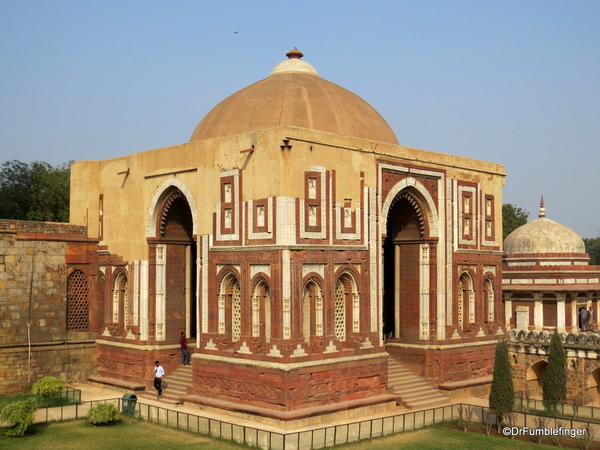 10 Qutub Minar. Entrance to the Quwwat-Ul-Islam Mosque