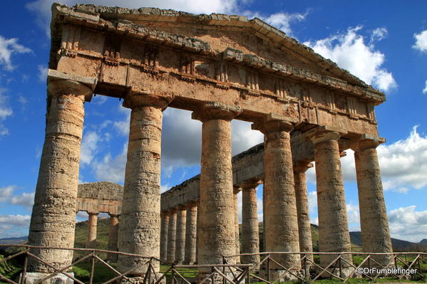 10 Segesta