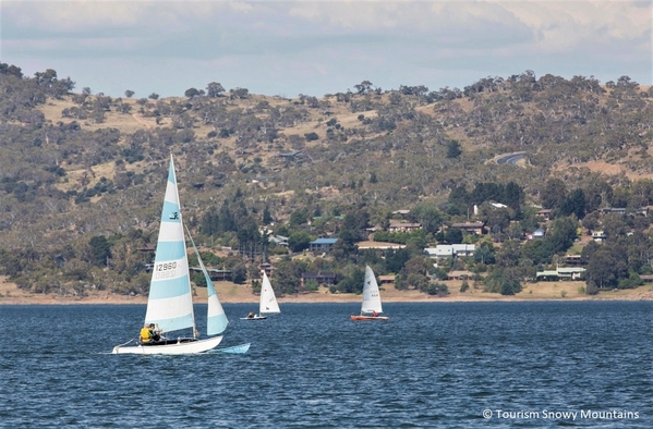 10_Tourism Snowy Mountains