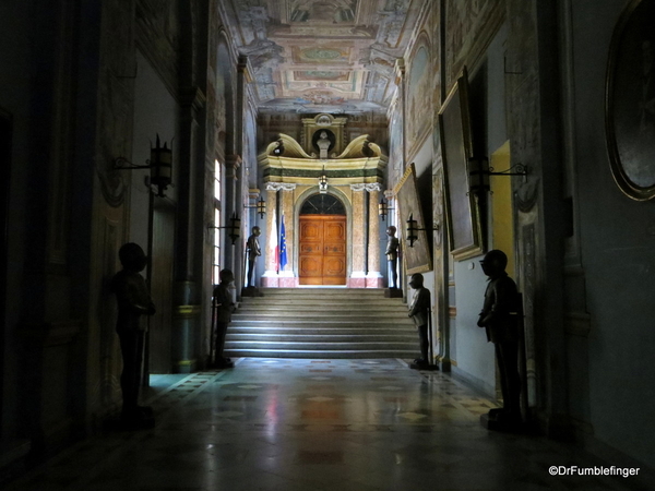 11 Royal State Rooms and Armoury