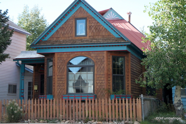 12 Homes in Leadville