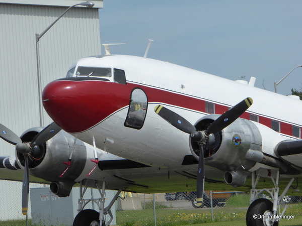 12 WWII DC3 D-Day plane (3)