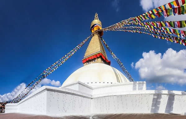 1280px-A_view_of_Boudhanath_Premises_2017_01. Courtesy Nabin K. Sapkota and Wikimedia