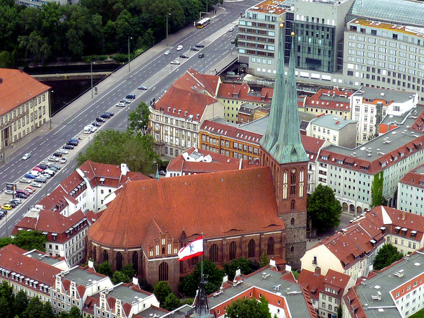 1280px-FW_Nikolaikirche_(Berlin) FreedomWizard