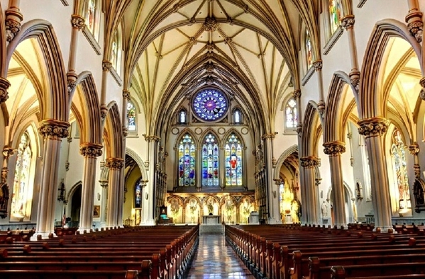 13-Inside-of-St-Josephs-Cathedral