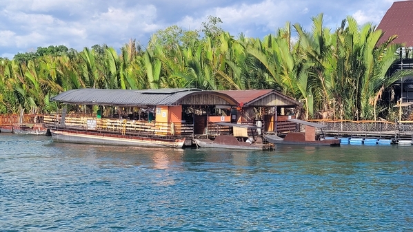 Loboc river cruise