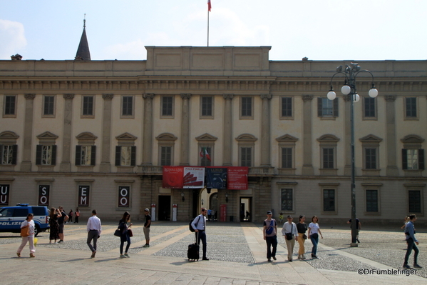 13 Piazza del Duomo, Milan (16)