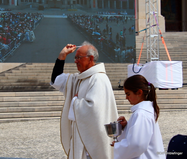 15 Fatima Basilica