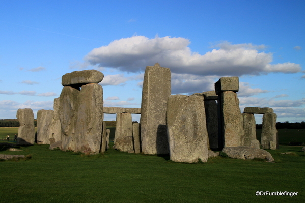 18 Stonehenge