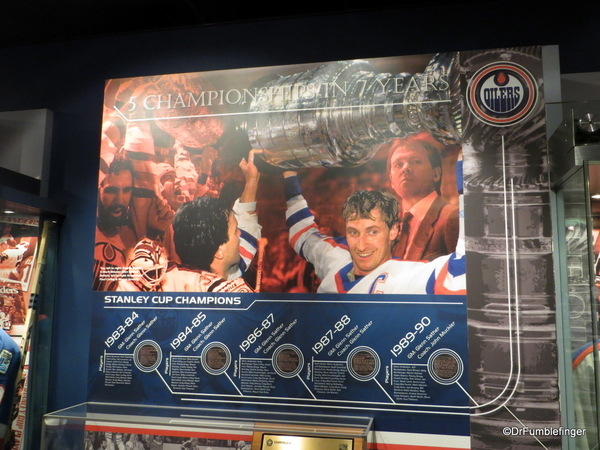 19 Hockey Hall of Fame