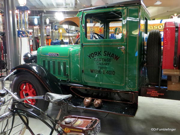 1932 Federal Fuel Tanker