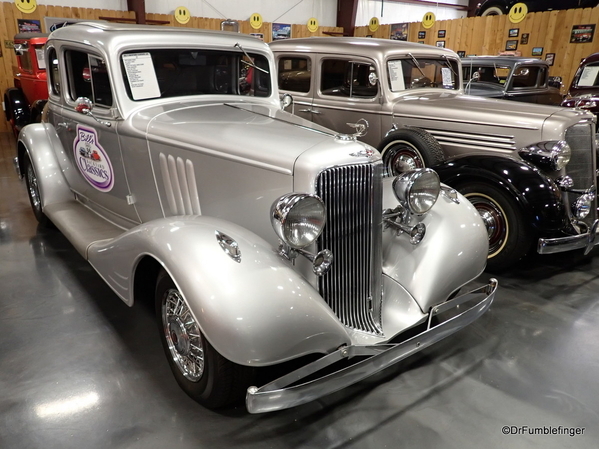 1933 Pontiac Coupe #1