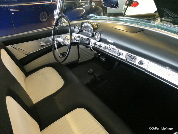 1955 Ford Thunderbird, Dahl Auto Museum, LaCrosse WI (4)