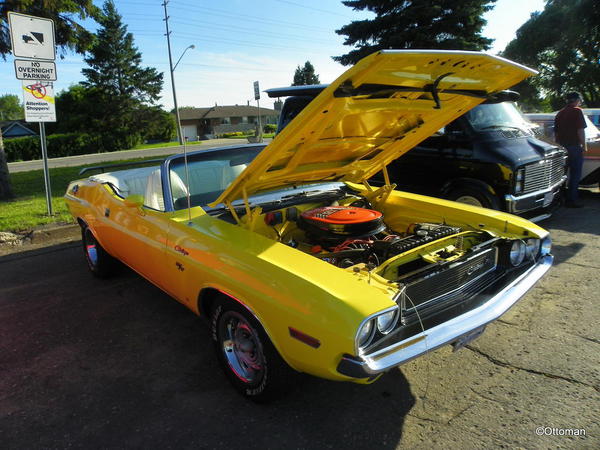 1970 Dodge Challenger R/T 440 Magnum (3)