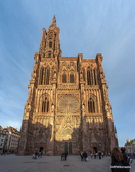 1-Strasbourg_Cathedral_Exterior_-_Diliff