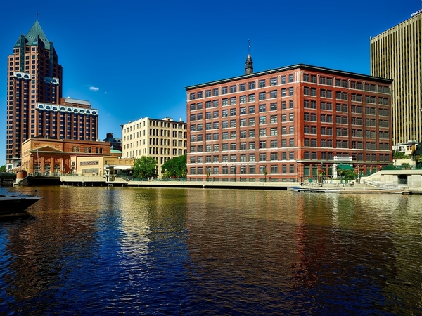 milwaukee-1809391_1280