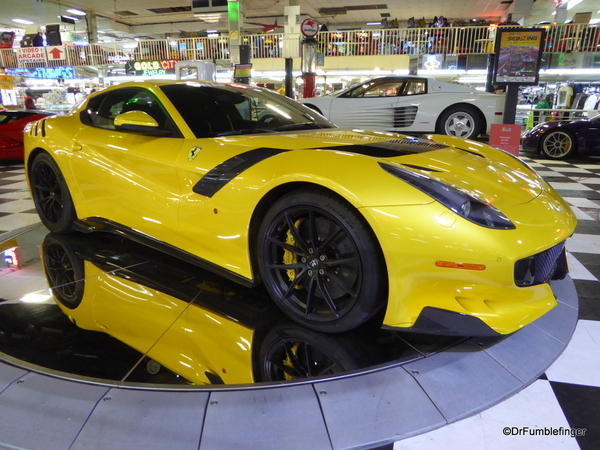 2017 Ferrari F12TDF(2)