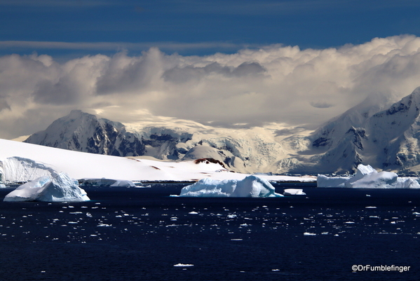 20 Danco Island Scenery