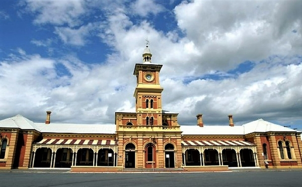 20_Albury train station