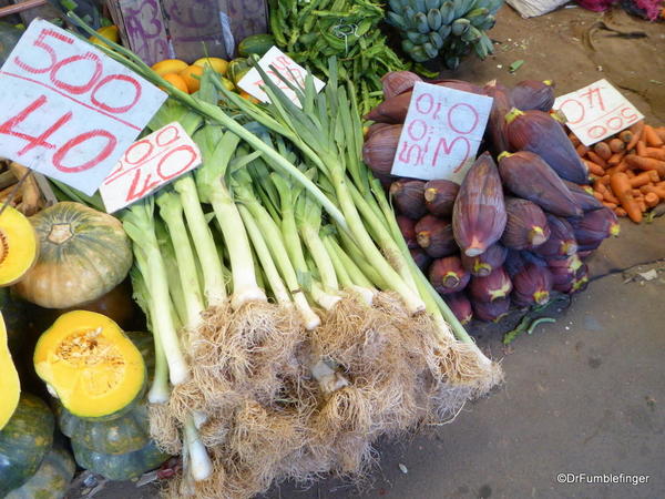 23 Pettah Neighborhood Colombo Market 04-2017 (55)