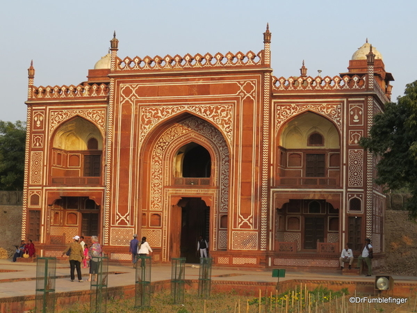 26 Tomb of Itimad Ud Paulah