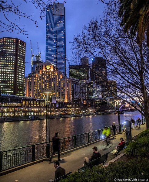 4_Yarra River night - Copy