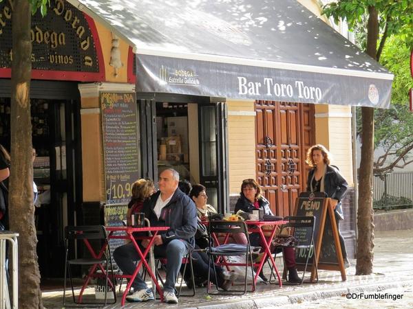 An Evening walk in Santa Cruz, Seville (1)