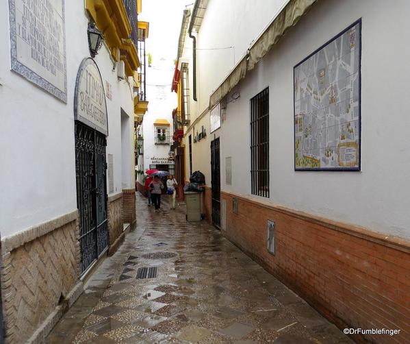 An Evening walk in Santa Cruz, Seville (64)