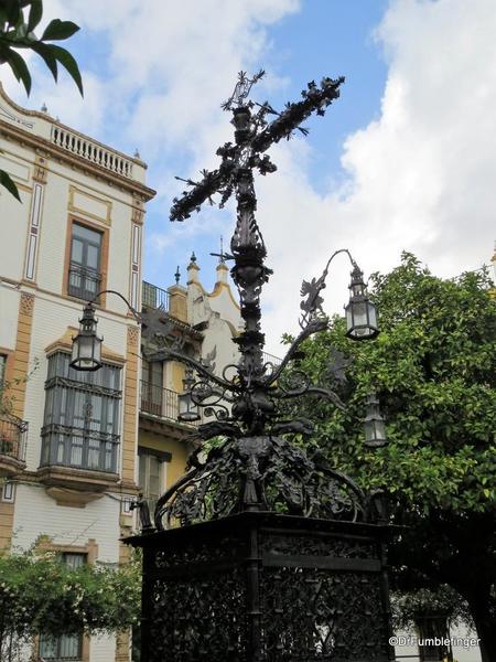 An Evening walk in Santa Cruz, Seville (86)