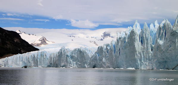 Glacieres National Park (Perito Merino Glacier). Boat cruise to glacier