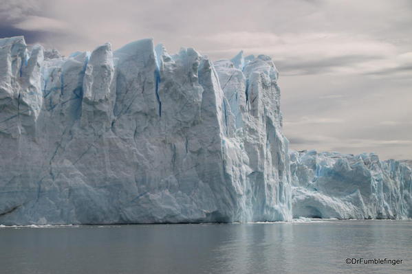 Glacieres National Park (Perito Merino Glacier). Boat cruise to glacier