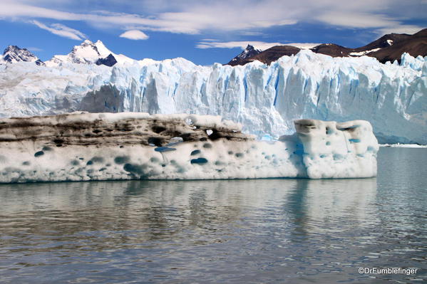 Glacieres National Park (Perito Merino Glacier). Boat cruise to glacier