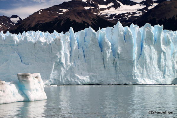 Glacieres National Park (Perito Merino Glacier). Boat cruise to glacier