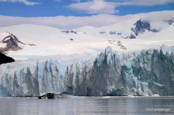 Glacieres National Park (Perito Merino Glacier). Boat cruise to glacier