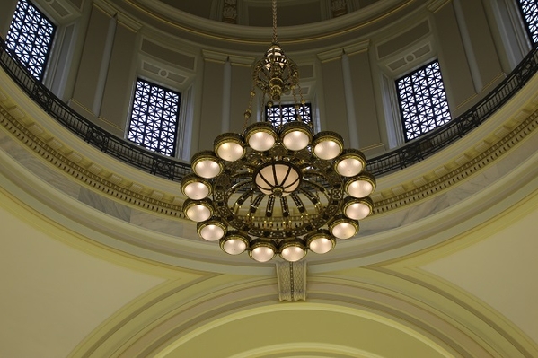 Arkansas State Capitol - Chandelier