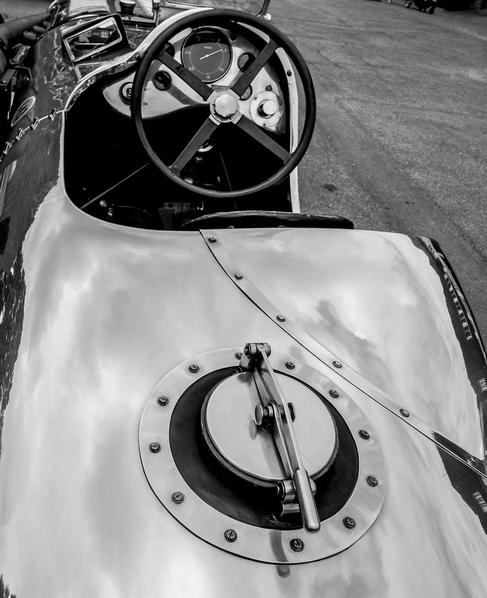 Brooklands B&W38