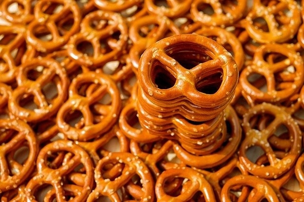 Carry-On - Pretzels