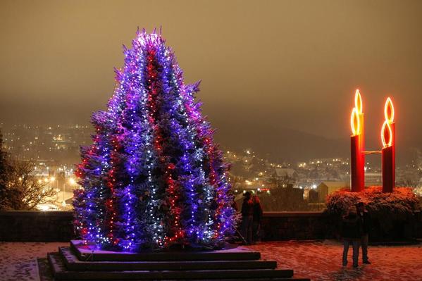 ChristmasInBethlehem_FirstNight_DiscoverLehighValley_AngCaggiano_preview.jpeg