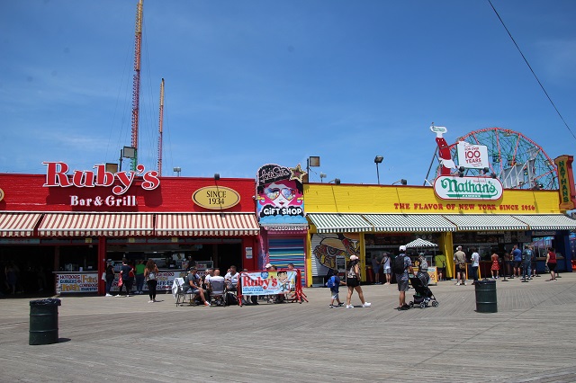 Coney Island - Nathans