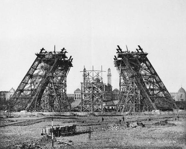 Construction_tour_eiffel2