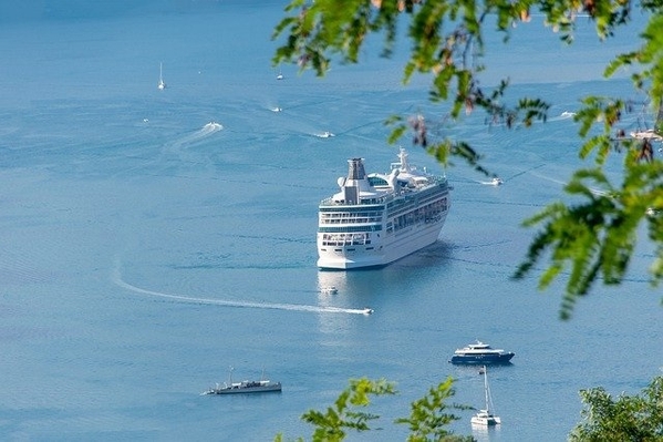 Ensenada - Cruise Ship