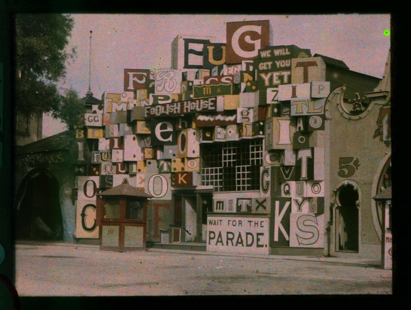 Foolish_House,_Ontario_Beach_Park_in_1910_(2678231202)