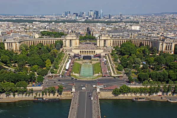 France-000293_-_Trocadéro_Gardens_&_Palais_de_Chaillot_[14525290797)