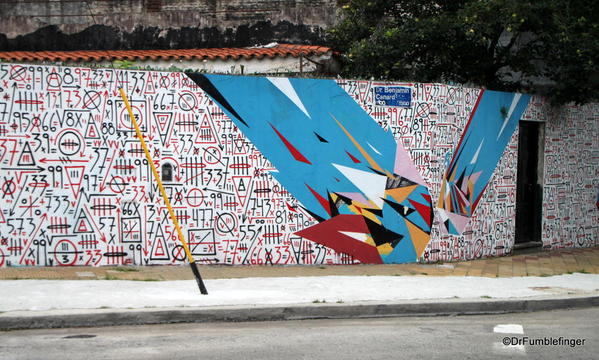 Street art on Charcarita walls.