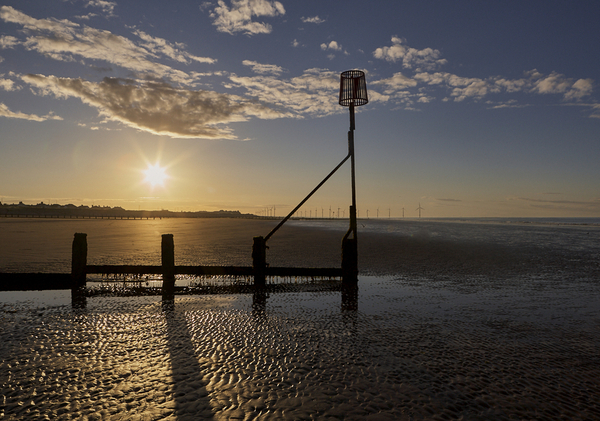 Groynes at sunset. w