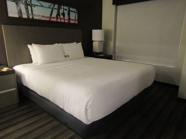 Hyatt House-Bedroom