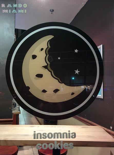 Insomnia_Cookies