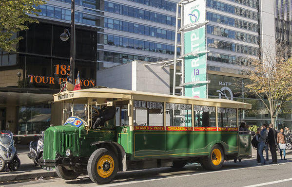 Journées-du-patrimoine-Tour-en-bus-ancien---630x405---©-RATP-Bruno-Marguerite